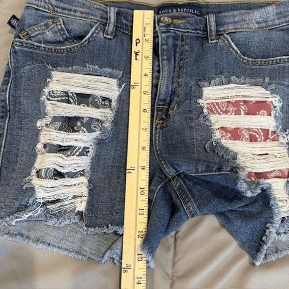 Rock & Republic Hula Denim Shorts Distressed Bandana Print Size 12 - Picture 12 of 13